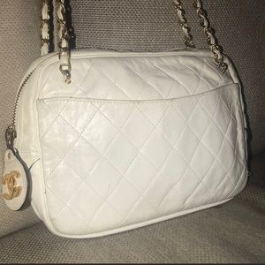 ❌SOLD ❌👜  Authentic Chanel Camera Lambskin bag